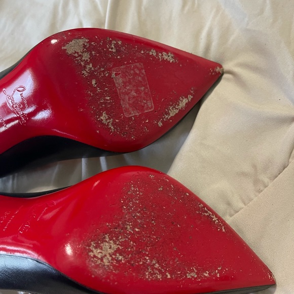 Christian Louboutin - Picture 9 of 13